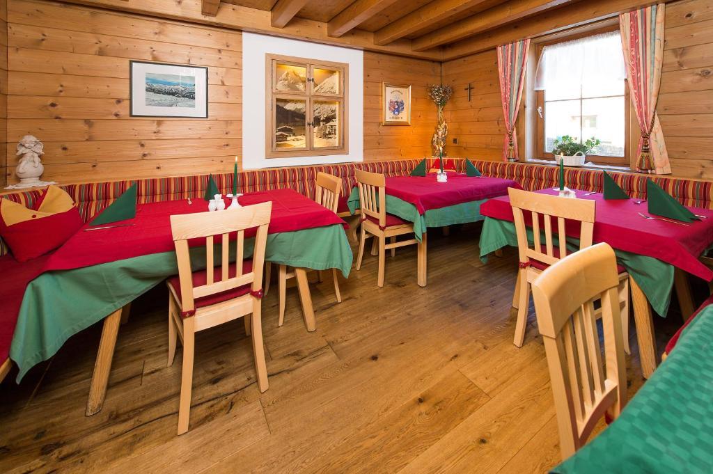 Gasthaus & Pension Alphorn Lech am Arlberg Exteriör bild